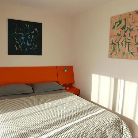 לינה וארוחת בוקר Maison Mouillard