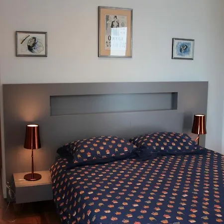לינה וארוחת בוקר Maison Mouillard *